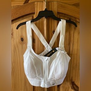 Women SheFit white sports bra size 4 Luxe (light pink marks) - NWT